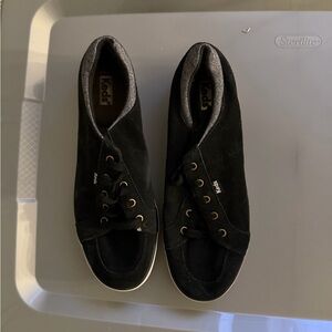 Black Keds